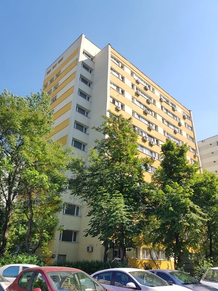 Obor, Colentina, Teiul Doamnei 8 min., metrou